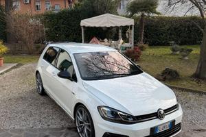 Volkswagen Golf 7.5 R 2.0 TSI 4Motion - 2017