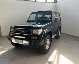 TOYOTA Land Cruiser VX 3.0