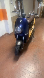 Scooter elettrico NITO NES 10