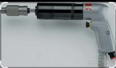 Maschiatrice Pneumatica.