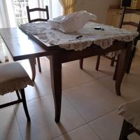 Tavolo in noce allungabile 