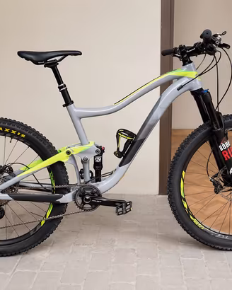Giant trance mtb full