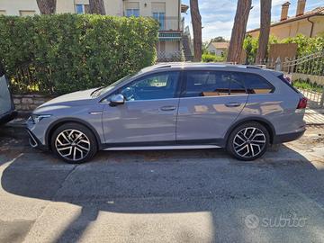 Volkswagen golf 8 variant alltrack 4motion