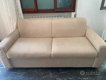 Divano letto tre posti