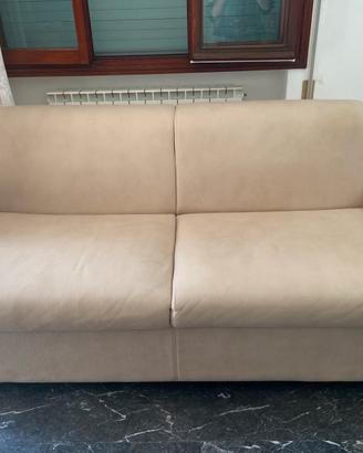 Divano letto tre posti