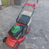 Tagliaerba a trazione 