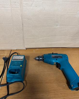 Trapano Makita mod. 6012D batteria da sostituire