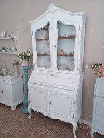 credenza vetrina rifatta shabby 