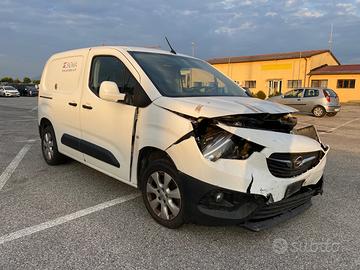 Ricambi usati per Opel Combo Cargo 1.5 Cdti