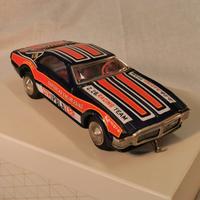 auto in latta a batteria OLDSMOBILE TORONADO 1967