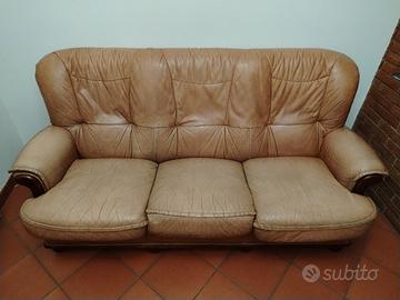 divano più poltrone 