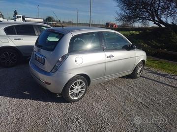 LANCIA Ypsilon 1.2 69 CV Diva