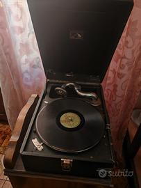 grammofono portatile His Master's Voice (HMV)