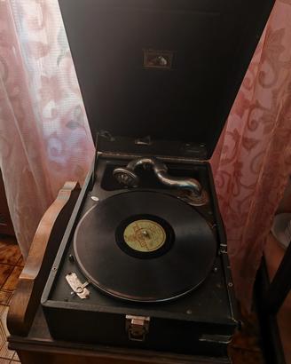 grammofono portatile His Master's Voice (HMV)