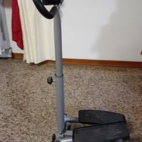 Stepper con manubrio 