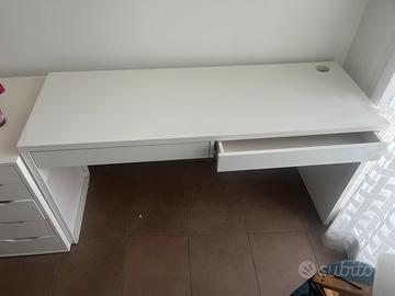Scrivanie Micke Ikea