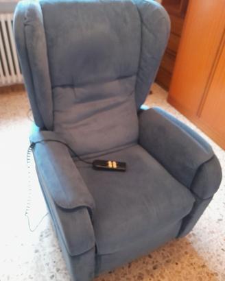 poltrona alza persona per anziani e disabili