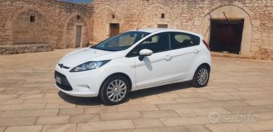 Ford Fiesta 1.4 TDCi 70CV 5 porte Titanium UNICO P