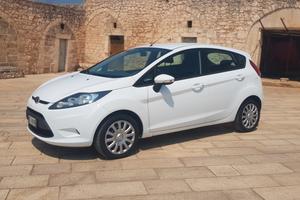 Ford Fiesta 1.4 TDCi 70CV 5 porte Titanium UNICO P