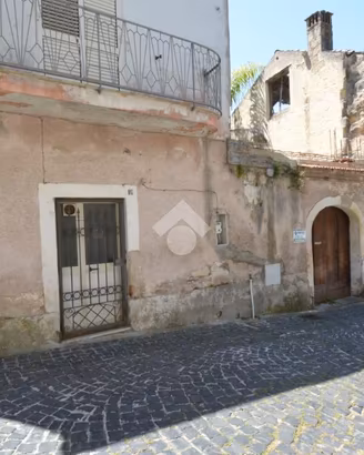 CASA INDIPENDENTE A PIANA DI MONTE VERNA