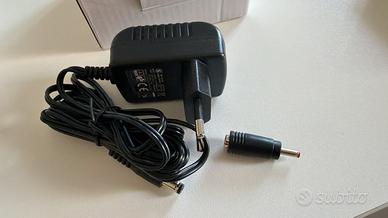 alimentatore a spina da parete (caricabatterie)