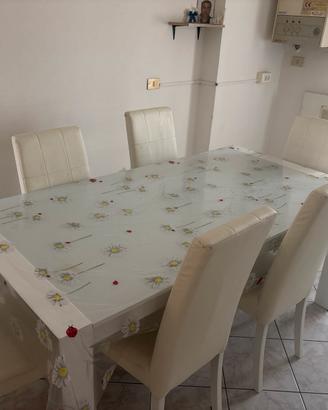 Tavolo allungabile in vetro