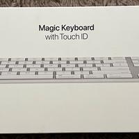 Apple Magic Keyboard Touch ID e tastierino