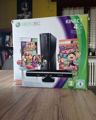 Xbox 360 Kinect 4GB - 2 Giochi