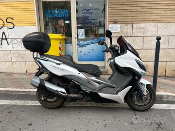 Scooter kymco