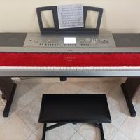 pianoforte yamaha DGX 640