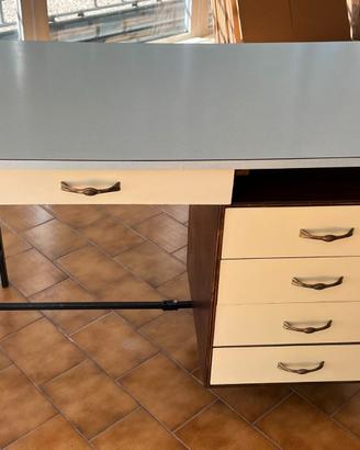 Scrivania vintage anni 50/60