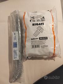Tappi di plastica rigati + gabbiette fermatappi 