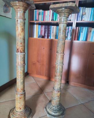 Coppia di  colonne decorative vintage in marmo