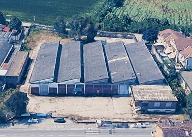 Mq 2.700 CAPANNONE SU LOTTO INDIPENDENTE