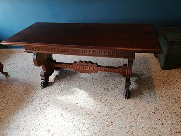 scrivania stile rinascimento studio