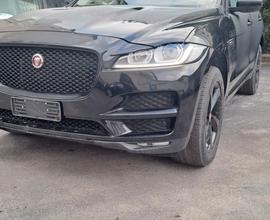 Jaguar F-Pace 2.0 D 180 CV AWD aut. Portfolio