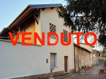 2 LOCALI A BUSSERO