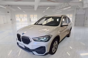 BMW X1 XDRIVE 25E BUSINESS ADVANTAGE AUTOMATICO SU