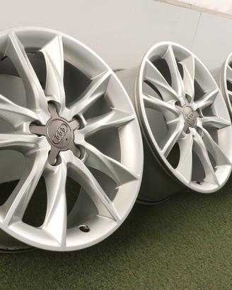 Cerchi in lega Audi A3 17 ORIGINALI 8V0601025BP