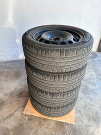Pirelli gomme sottozero 205/55 R16 con cerchi