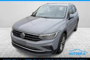 VOLKSWAGEN Tiguan 2.0 TDI 150CV DSG Life Fari LE