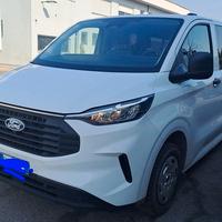 FORD TRANSIT CUSTOM L2H1 9 POSTI PASSO LUNGO