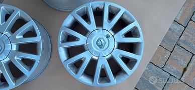 Cerchi renault da 17 pollici