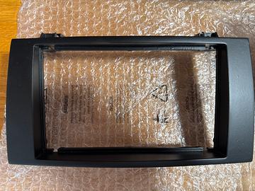 Mascherina adattatore doppio-din Mercedes SLK r171