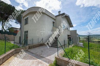 MONOLOCALE ZONA RESIDENZIALE CON GIARDINO