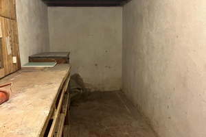 Cantina in via Bottini nr. 12 -14- 16