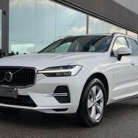 VOLVO XC60 B4 (d) automatico Mhev 197CV Momentum