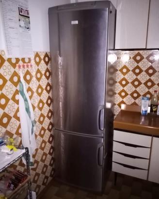 frigorifero  REX  ELECTROLUX modello RRB38352X