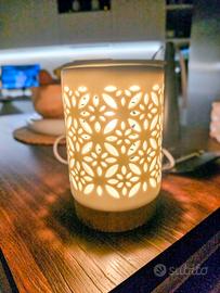 Lampada da tavolo bruciatore di essenze