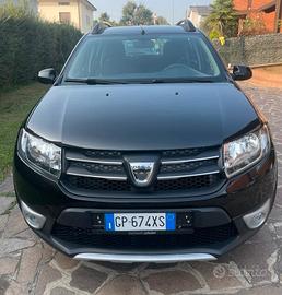 DACIA SANDERO 1.5 DCI 90 CV ANNO 2015 KM 146.000